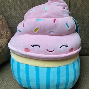 Squishmallows “12 Paper Store Exclusive Diedre the Cupcake Plush